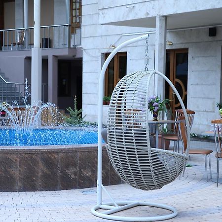 Aratta Hotel Argavand Exterior photo