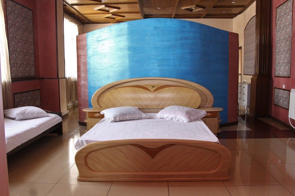 Aratta Hotel Argavand Exterior photo