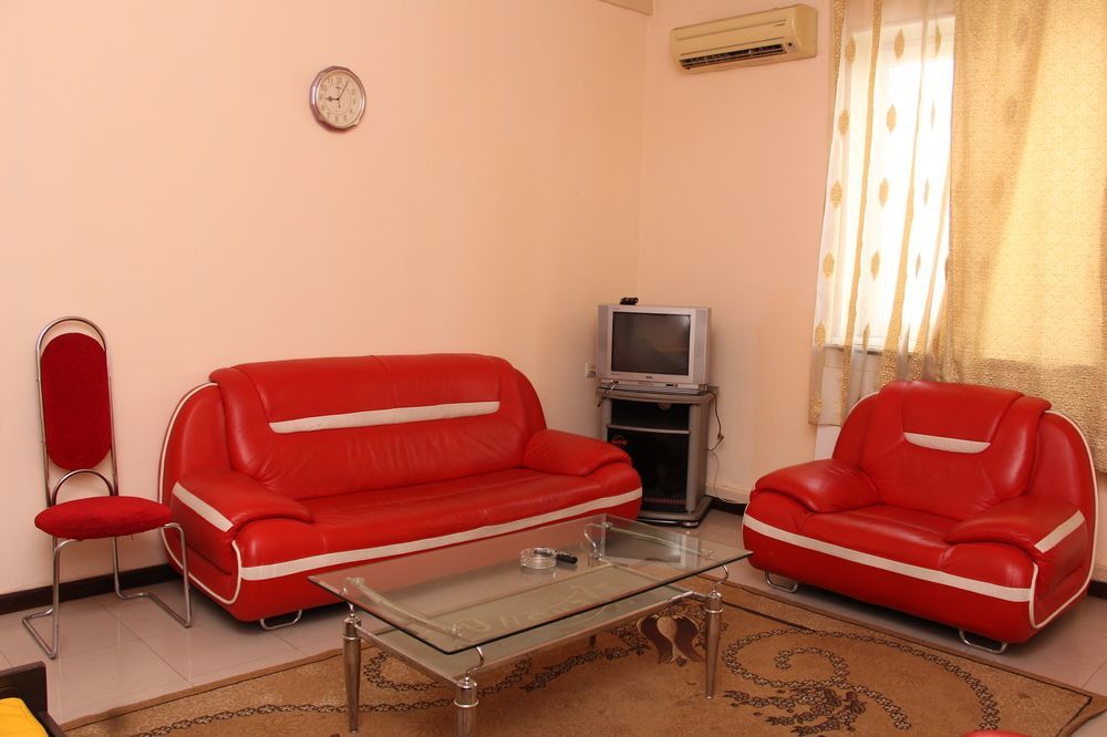 Aratta Hotel Argavand Exterior photo