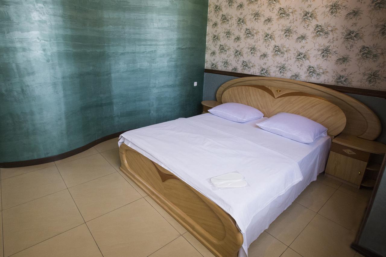 Aratta Hotel Argavand Exterior photo