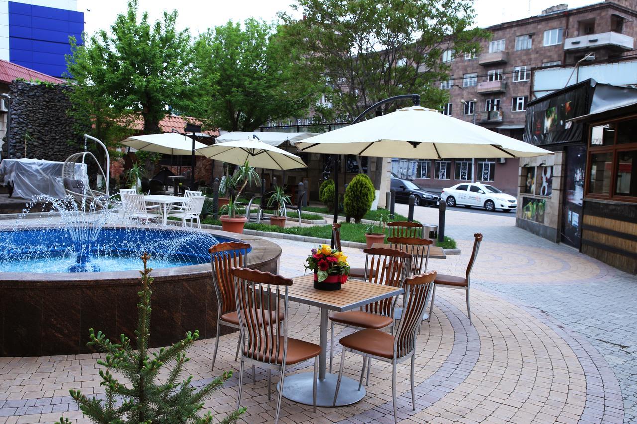 Aratta Hotel Argavand Exterior photo
