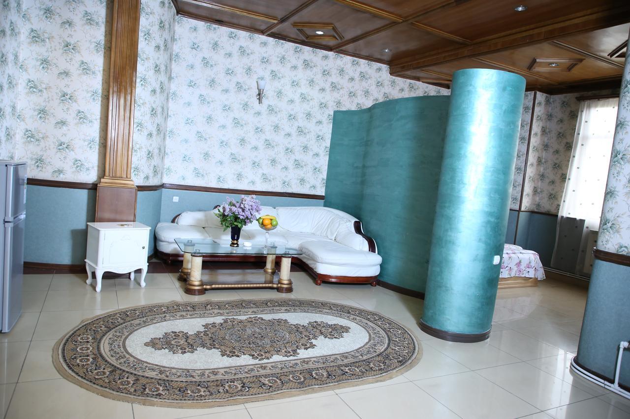 Aratta Hotel Argavand Exterior photo