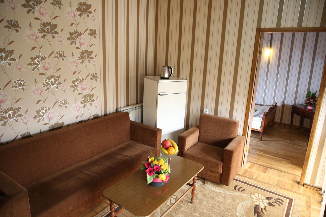 Aratta Hotel Argavand Exterior photo
