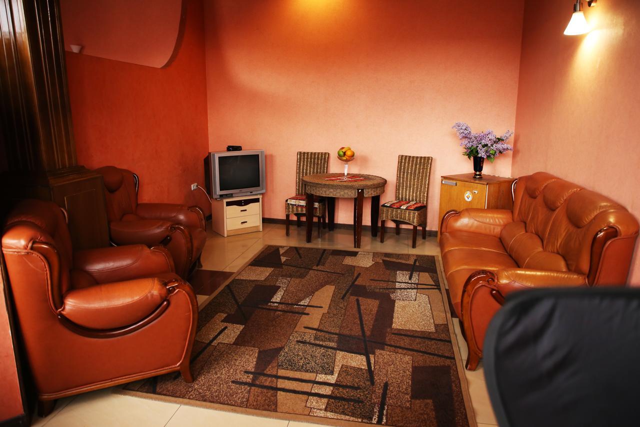 Aratta Hotel Argavand Exterior photo